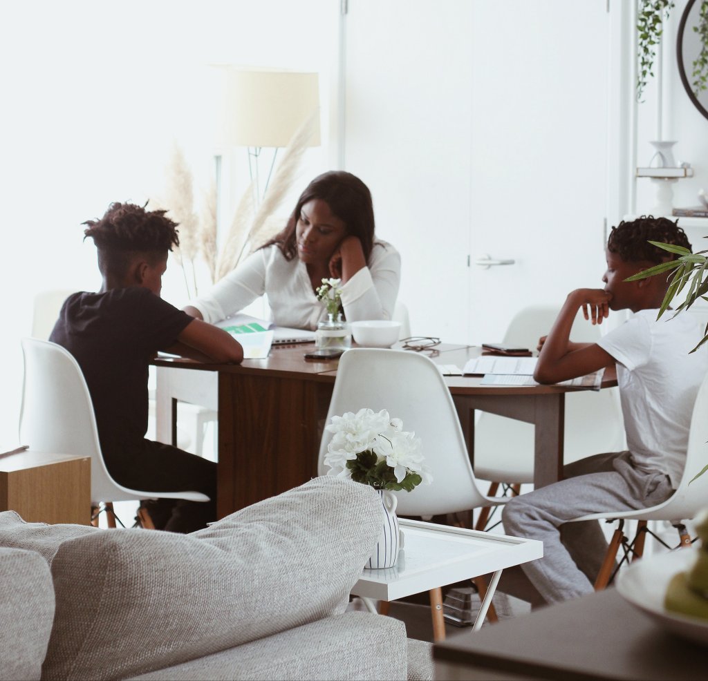 5 Ways to stay calm in stressful situations at home